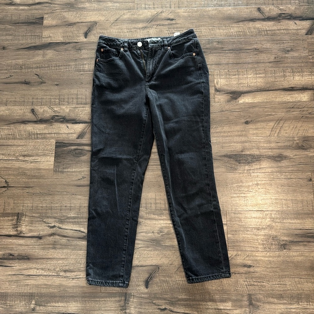 Garage denim, mom jeans, size 28!